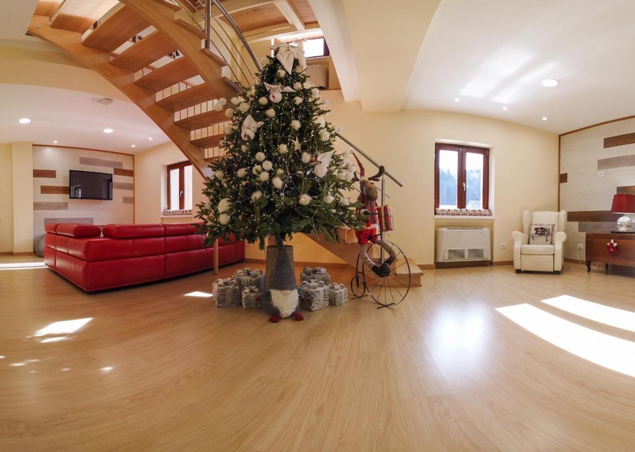 Abete Bianco - Albergo Del Natale Camigliatello Silano Exterior photo